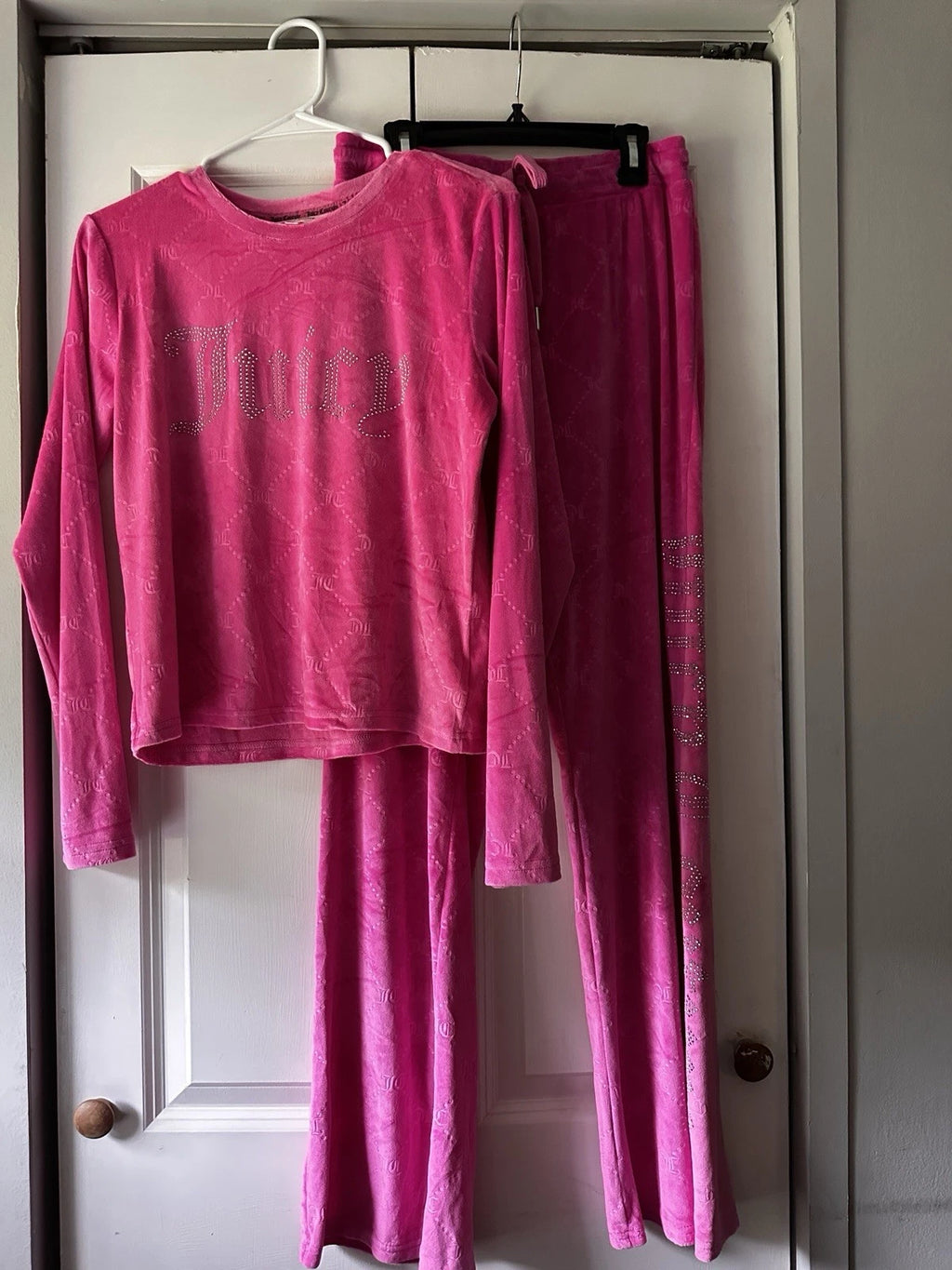 Y2K Juicy Couture Sm Velvet Soft Hot Pink Sleepwear PJs Set Bling Embossed Logo