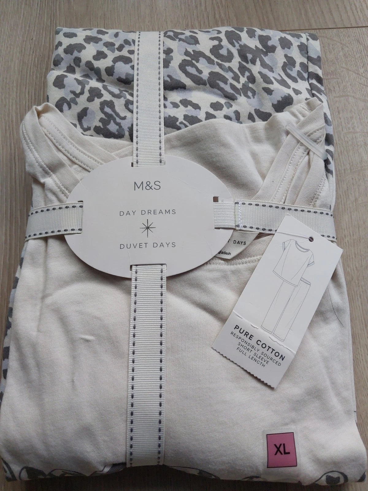 M&S Ladies Pyjama Set Size 20-22 Long Leg, Short Sleeve New