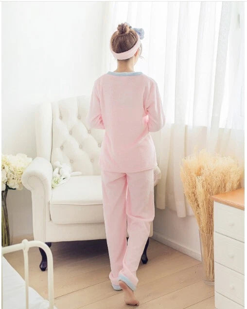 New Without Tag Women Love Pink Pajama Set