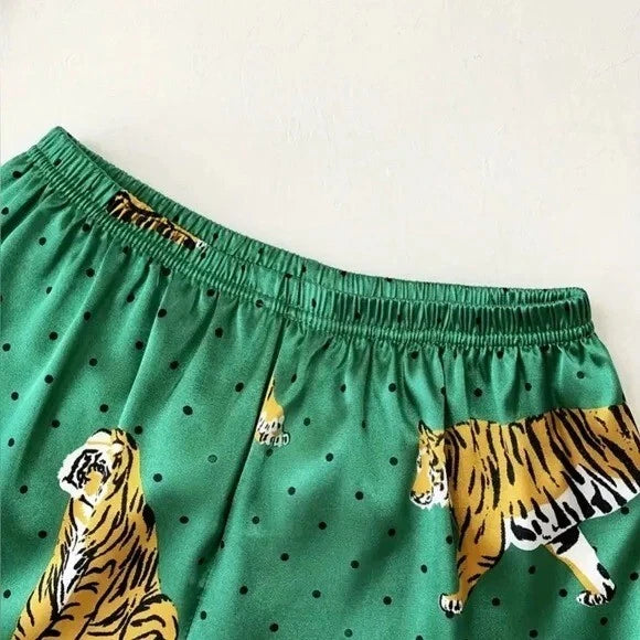 Animal Print Satin Pajama Set Green New SZ M ✨✨🔥🔥