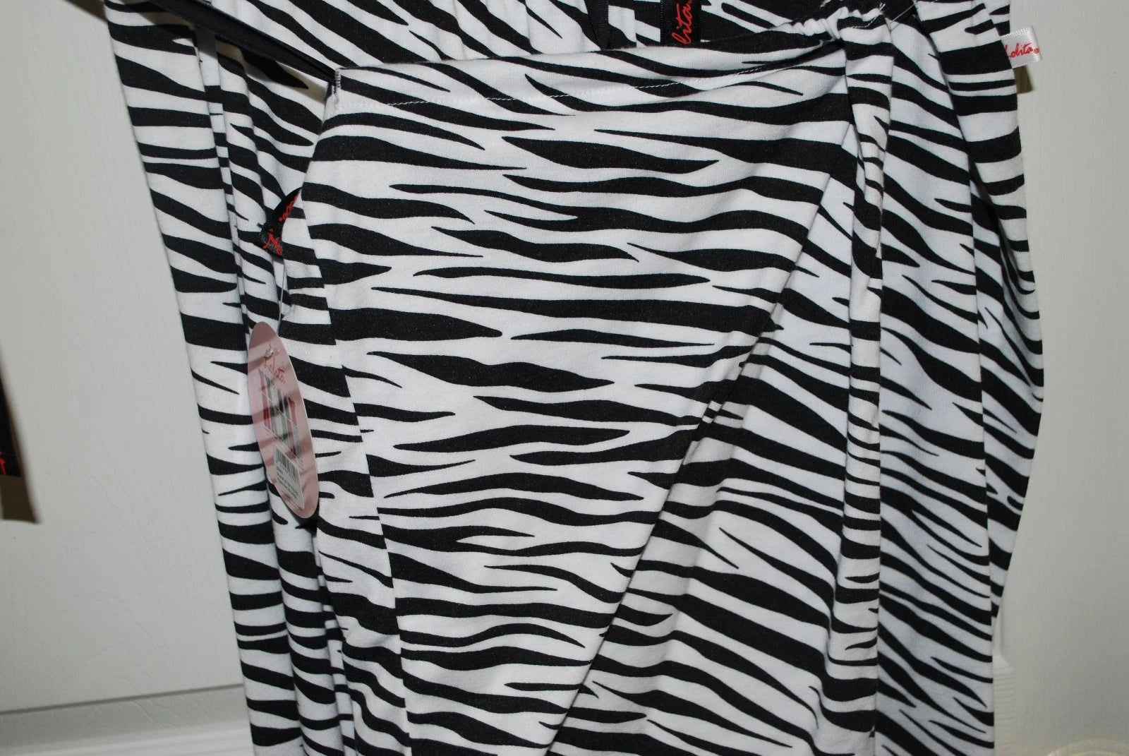 NWT LOLITA COLLECTION PAJAMA SET CHARM BAG BLACK ZEBRA WHATS YOUR MOMENT LARGE