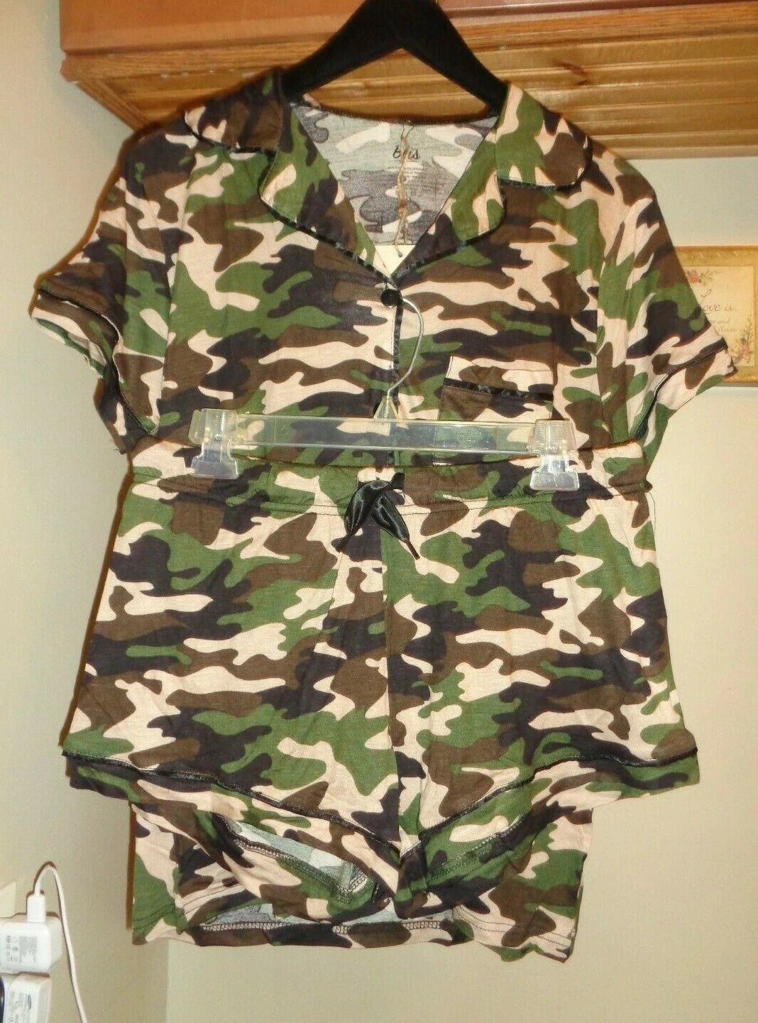 BLIS  GREEN /MULTI CAMOUFLAGE JERSEY   SHORT/SHIRT  PAJAMA  SET NWT SZ M