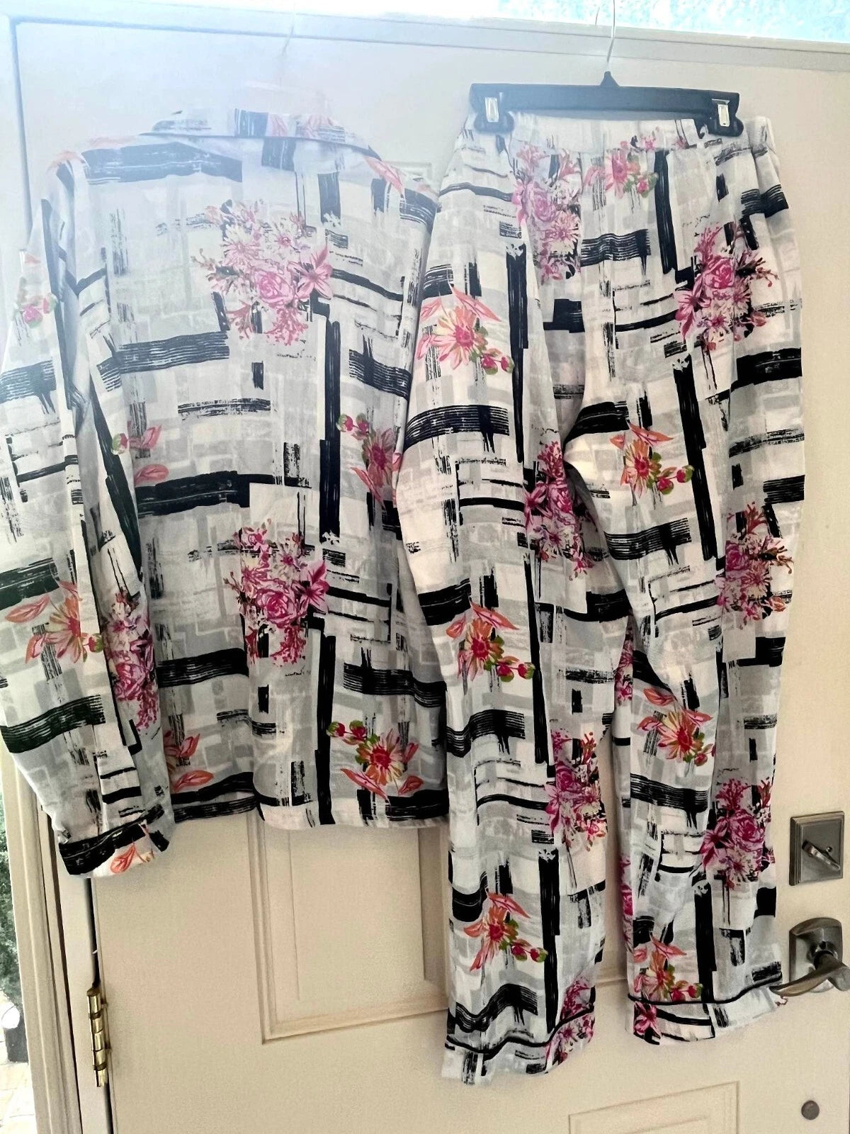 TOLANI COLLECTION Printed Pajama Set Women's Sleepwear - L