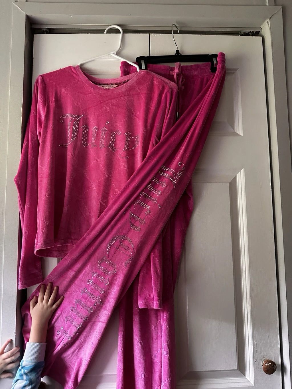 Y2K Juicy Couture Sm Velvet Soft Hot Pink Sleepwear PJs Set Bling Embossed Logo