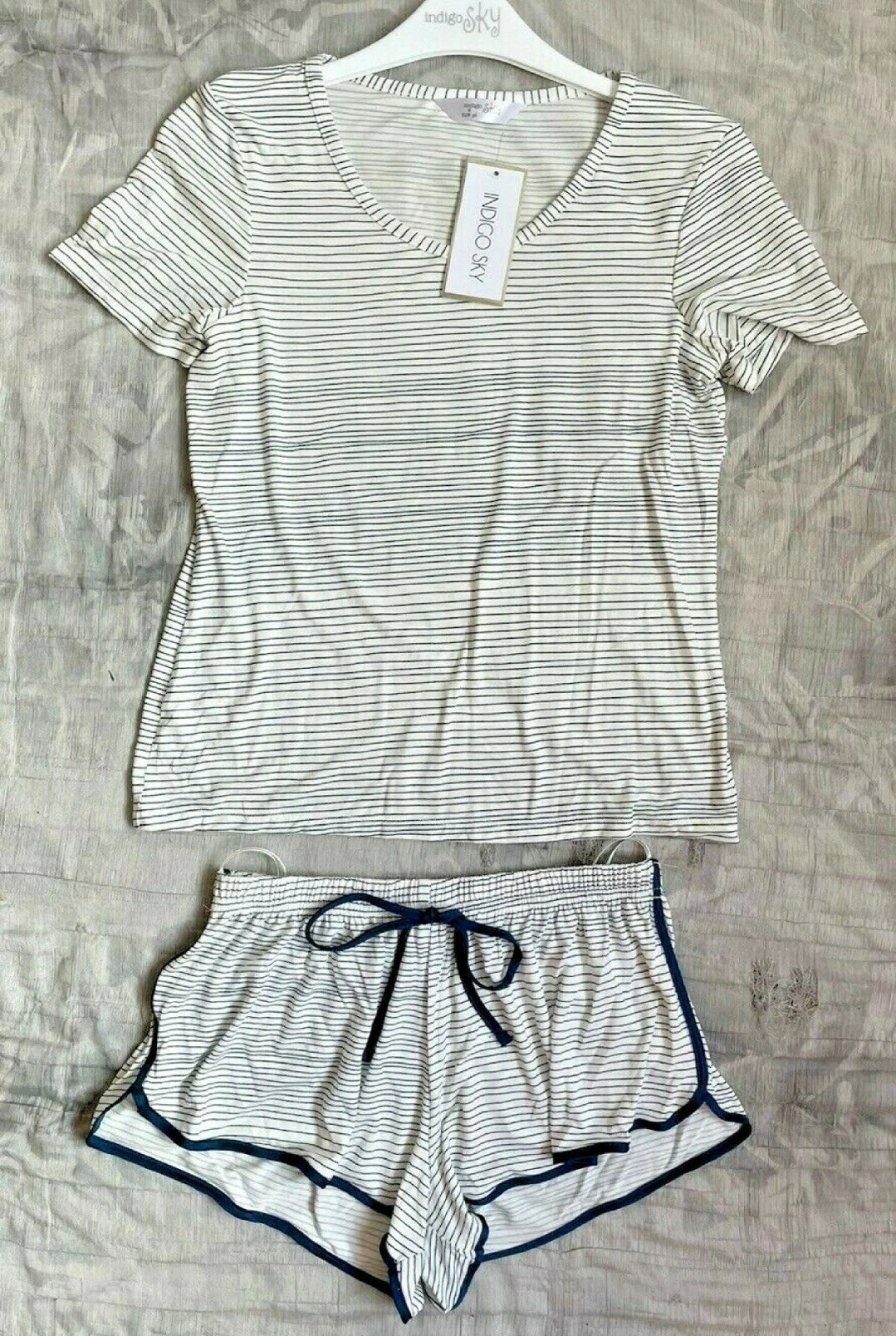 ladies teen girls pj's pyjamas nightwear loungewear set Size 8 10 NEW Top Shorts