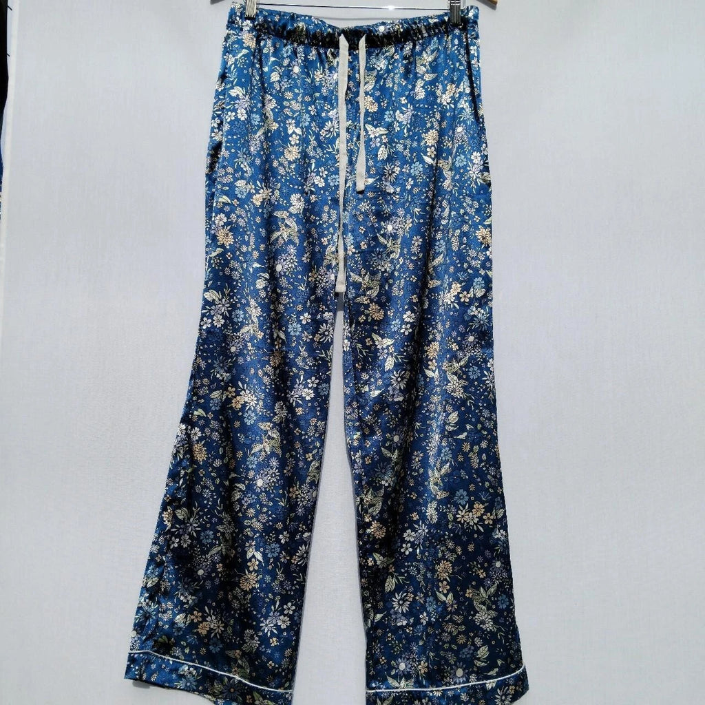 Morgan and Finch Long Satin PJs Size Medium 10-12 Blue Floral Bed Bath n Table
