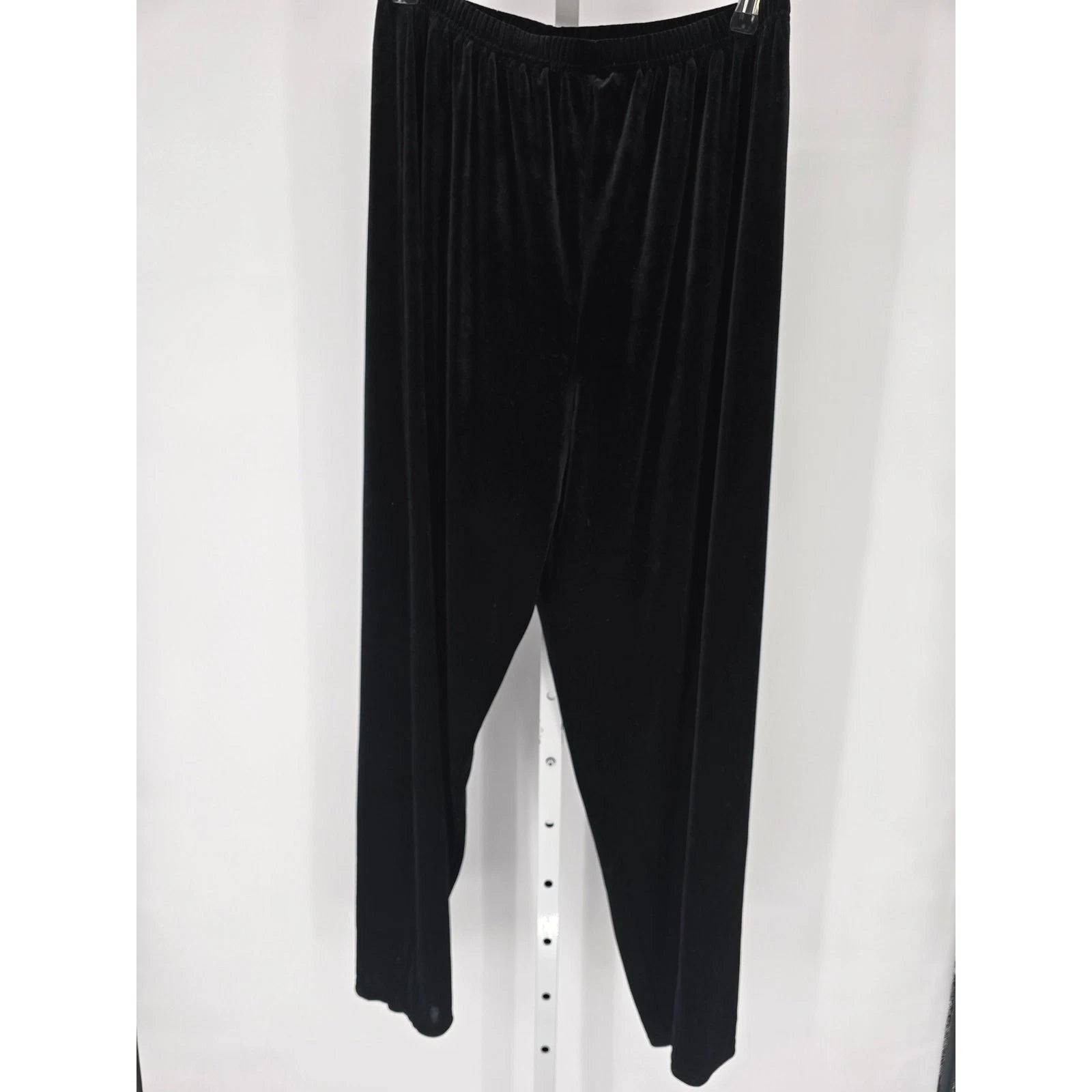 Delicates Intimates Womens Sz M velvet Pajama Top and Pants Set Black Lace Trim