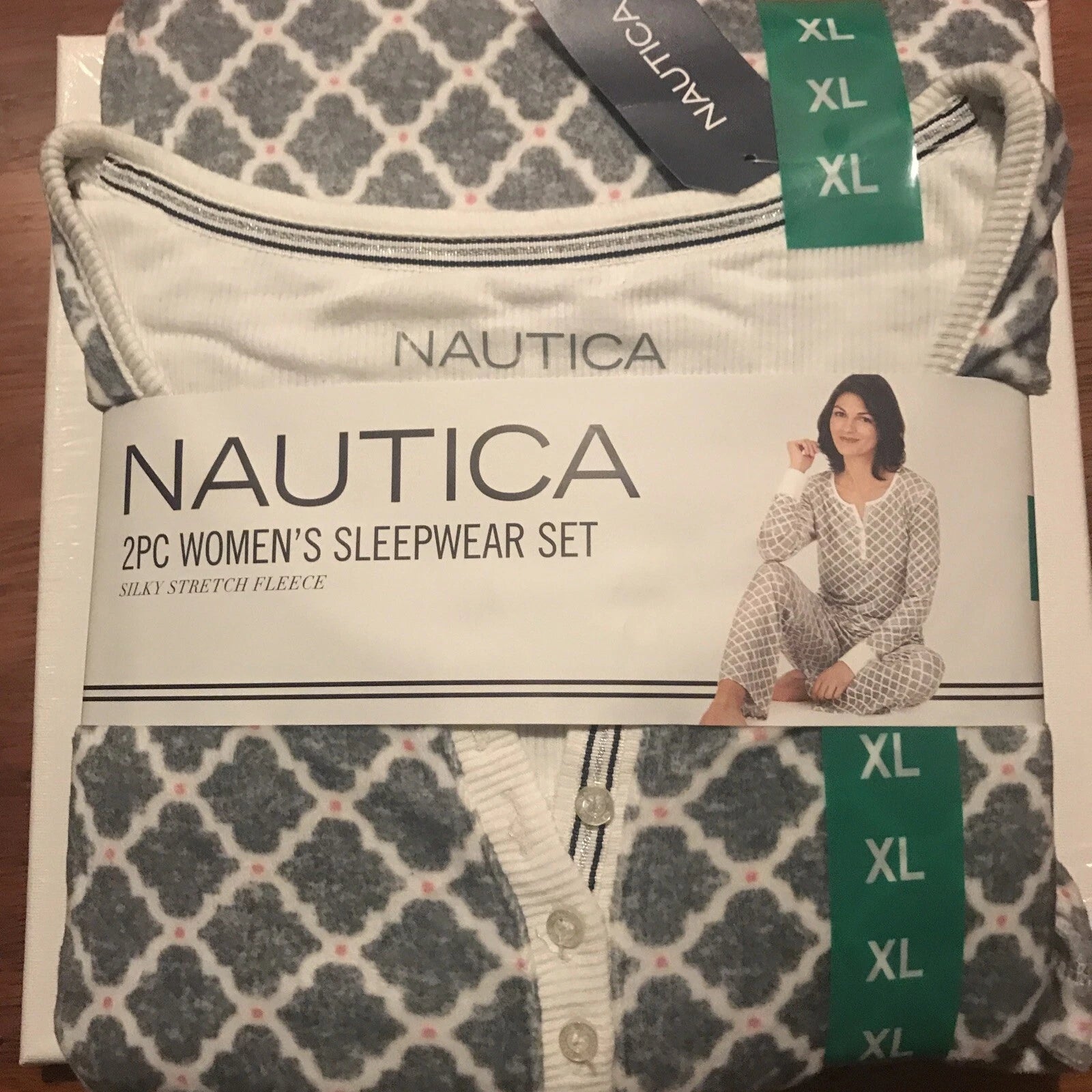 NEW! Nautica 2 pc Women's Sleepwear Set XL Super Soft! Gray & White