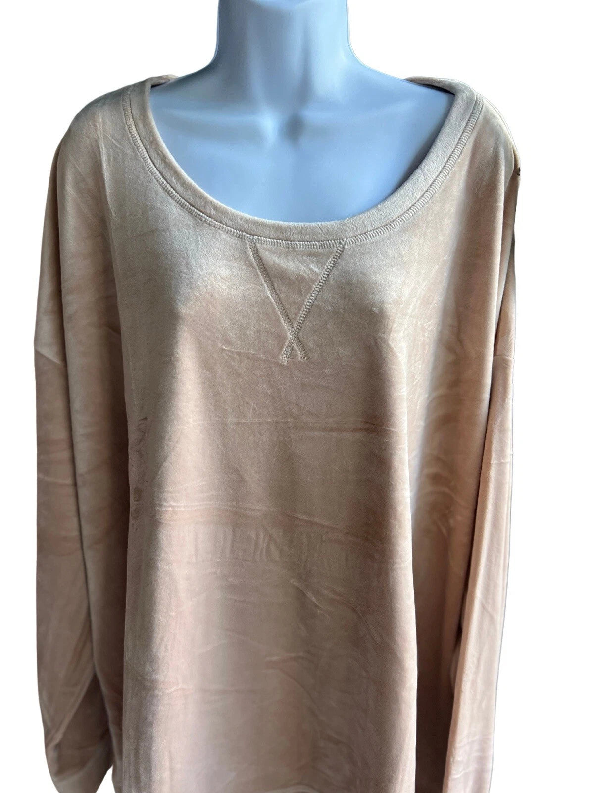 MUK LUKS Petite Length Silky Velour Petite 5X Tan/Animal pajama set