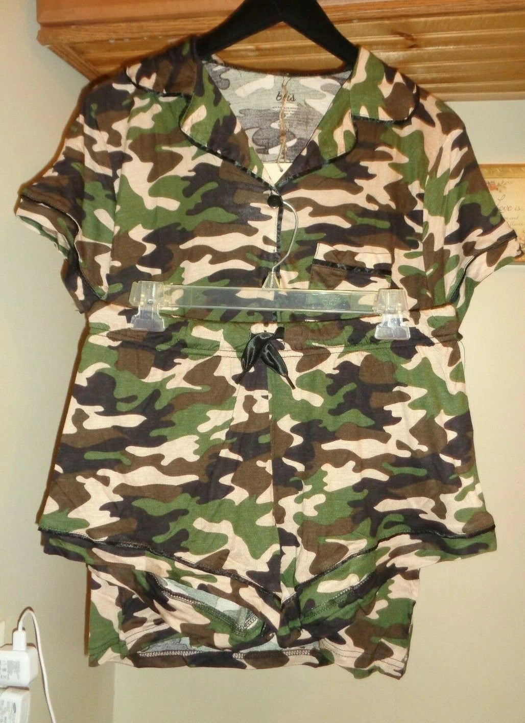 BLIS  GREEN /MULTI CAMOUFLAGE JERSEY   SHORT/SHIRT  PAJAMA  SET NWT SZ M