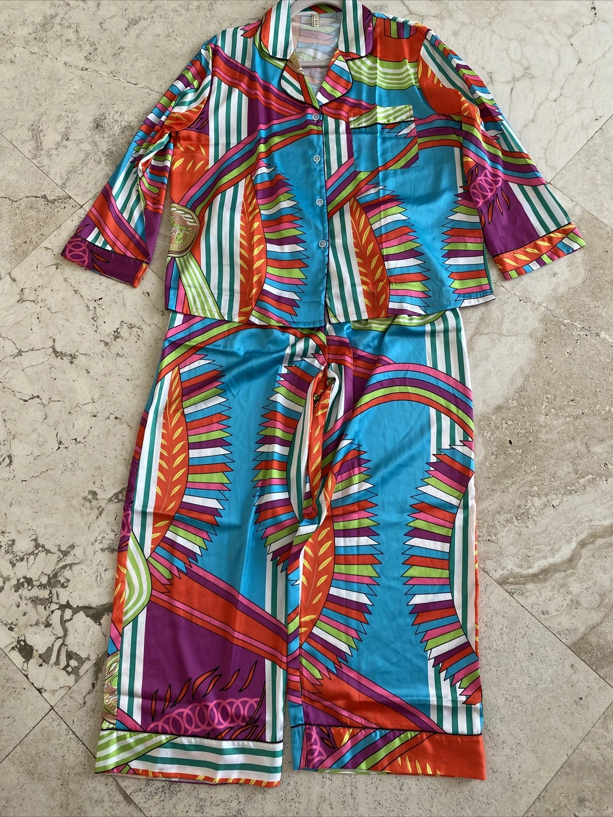 Huan Lo Hai colorfull satin 2 Pc pajama /leisure set Large  long sleeves New