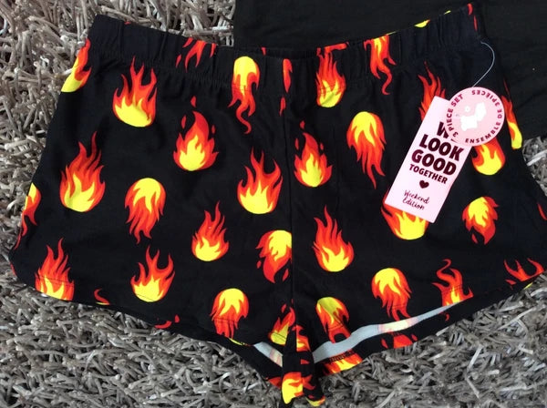 Weekend Edition Girl's 3 Piece Set Short, Tee and Scrunchie Hottie Flame Medium