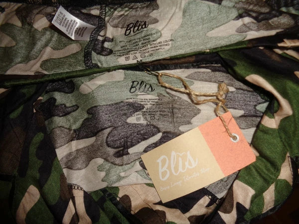 BLIS  GREEN /MULTI CAMOUFLAGE JERSEY   SHORT/SHIRT  PAJAMA  SET NWT SZ M