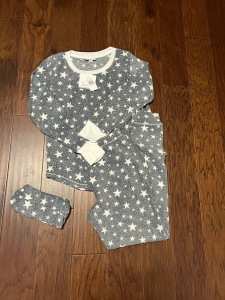 Roudelain Printed Pajamas & Socks Set, Gray Star Print, Small, $64