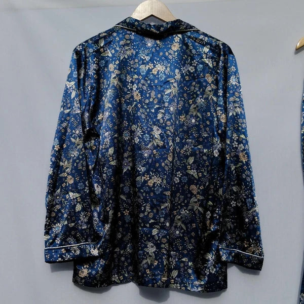 Morgan and Finch Long Satin PJs Size Medium 10-12 Blue Floral Bed Bath n Table