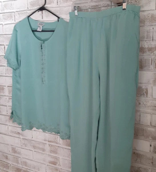 Anthony Richards sz 16P PJ set Lace edged Cadet Blue Lounge Worthy