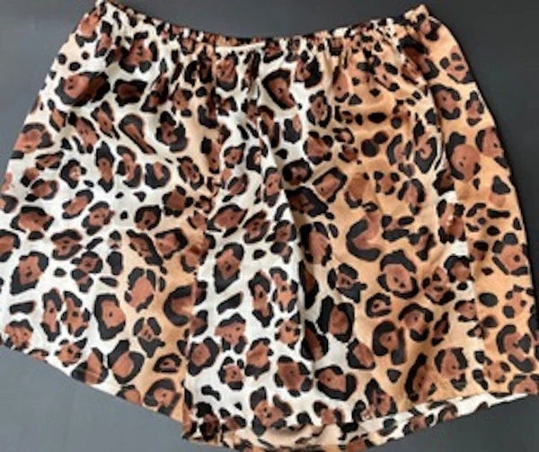 Two Piece Secret Treasures Leopard Decorated Sleepware. Size M