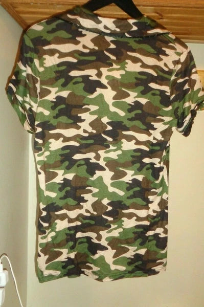BLIS  GREEN /MULTI CAMOUFLAGE JERSEY   SHORT/SHIRT  PAJAMA  SET NWT SZ M
