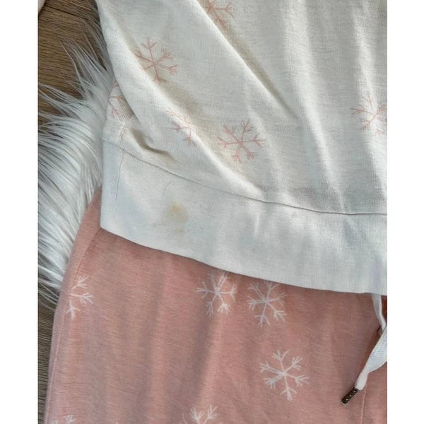 Honeydew Intimates Pajama Set Pink and white snowflakes size Small