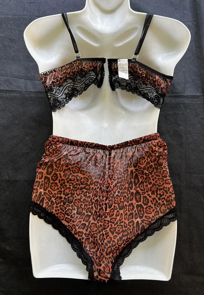 Very sexy Sleep & Lounge Set Womens Sleepwear Cami/Short 2-Piece/ Small SIze
